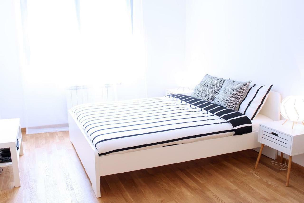 New Central Light Apartment With Private Parking Novi Sad Exteriér fotografie